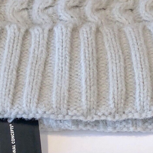 (NWT) INC International Concepts Women's Gray Faux Pearl Beanie Hat - Picture 5 of 7